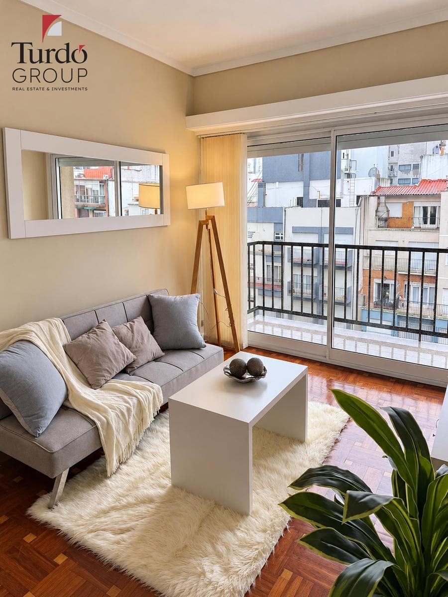 VENTA Departamento 3 Ambientes con balcón saliente | Zona Plaza Colón, Mar del Plata