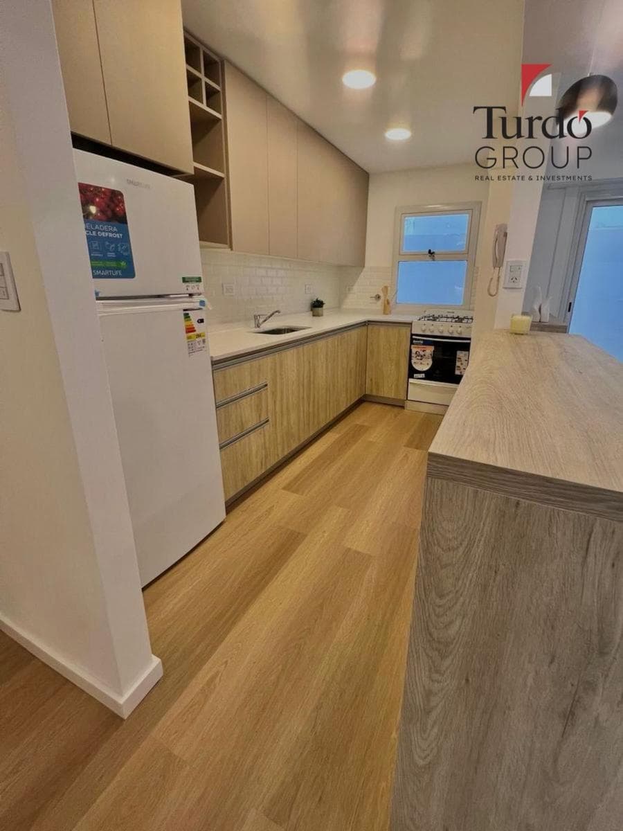 Departamento en VENTA, 2 ambientes. Zona Centro