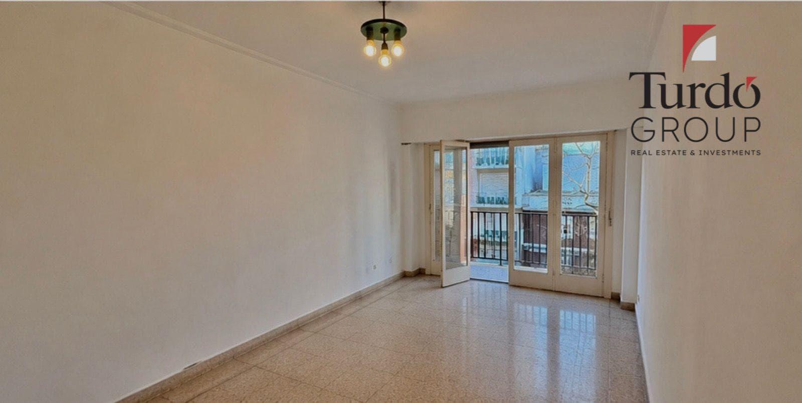 VENTA Departamento MonoAmbiente, al frente con Balcon en Mar Del Plata.