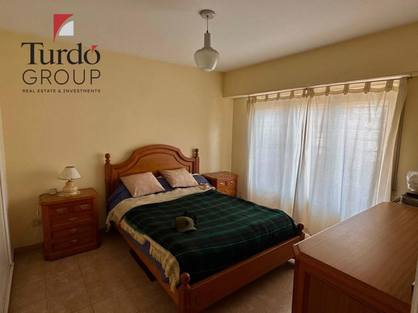 Casa en Venta, 2 ambientes y medio, Zona Sarmiento